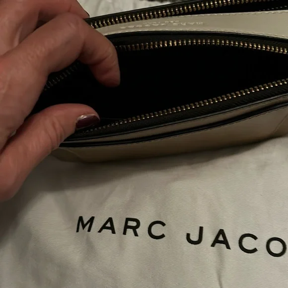 Marc Jacobs The Snapshot Bag - Picture 6 of 13